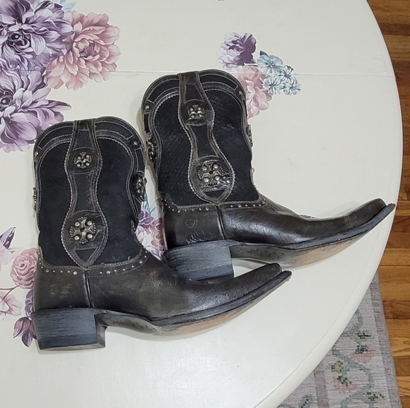 Ariat Desperado Boots - Picture 4 of 13